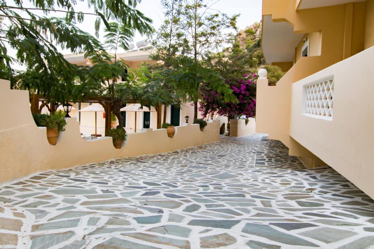 Kyra Panagia Hotel Exterior photo